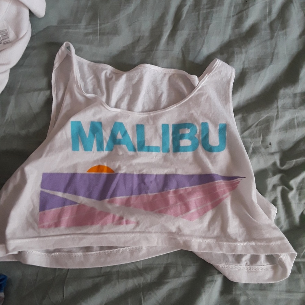 AA crop top
